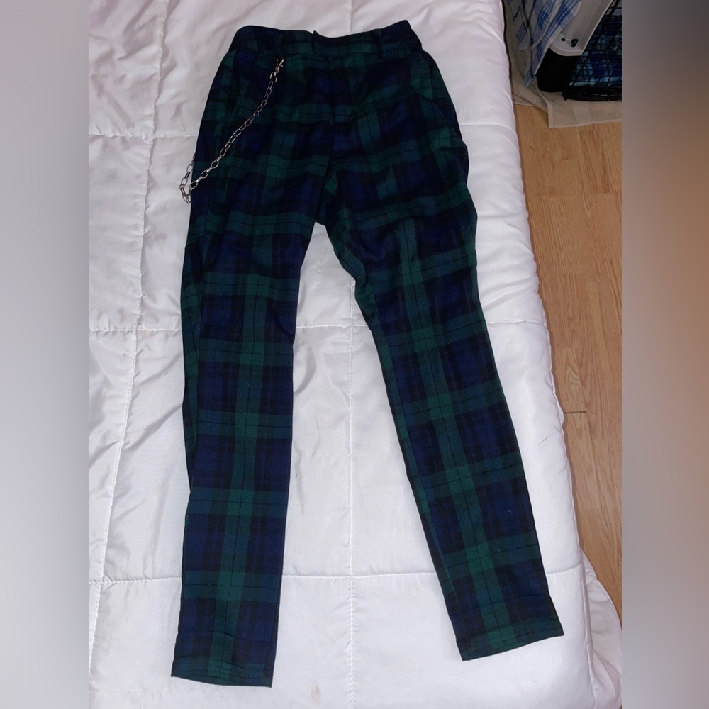 Blue and green plaid Hot Topic pants with detachable chain